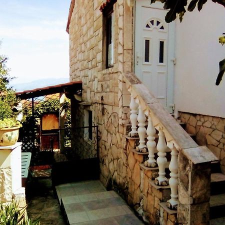 Apartment Ma'Re Supetar Buitenkant foto