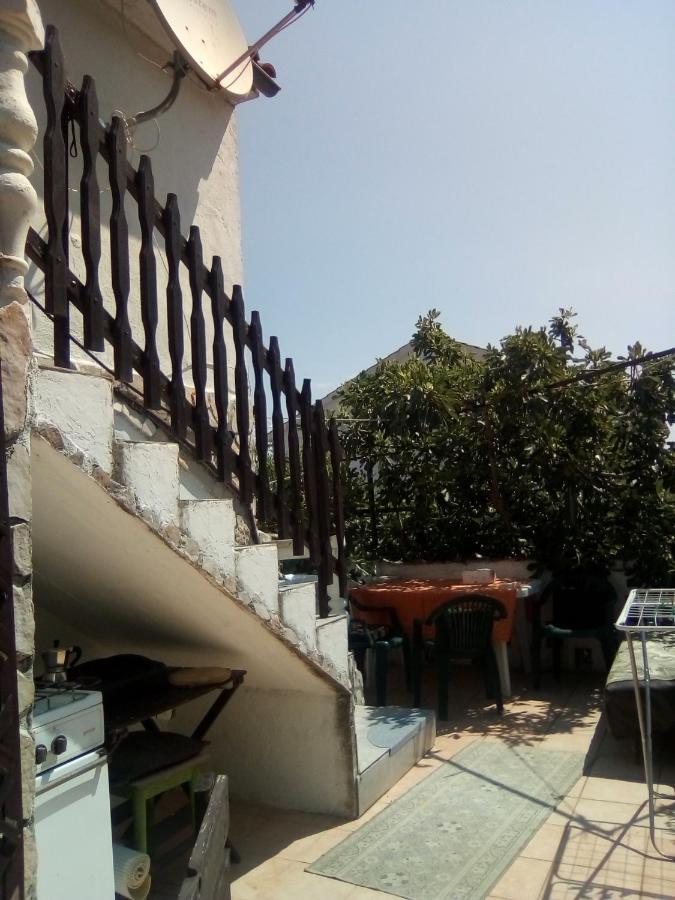 Apartment Ma'Re Supetar Buitenkant foto