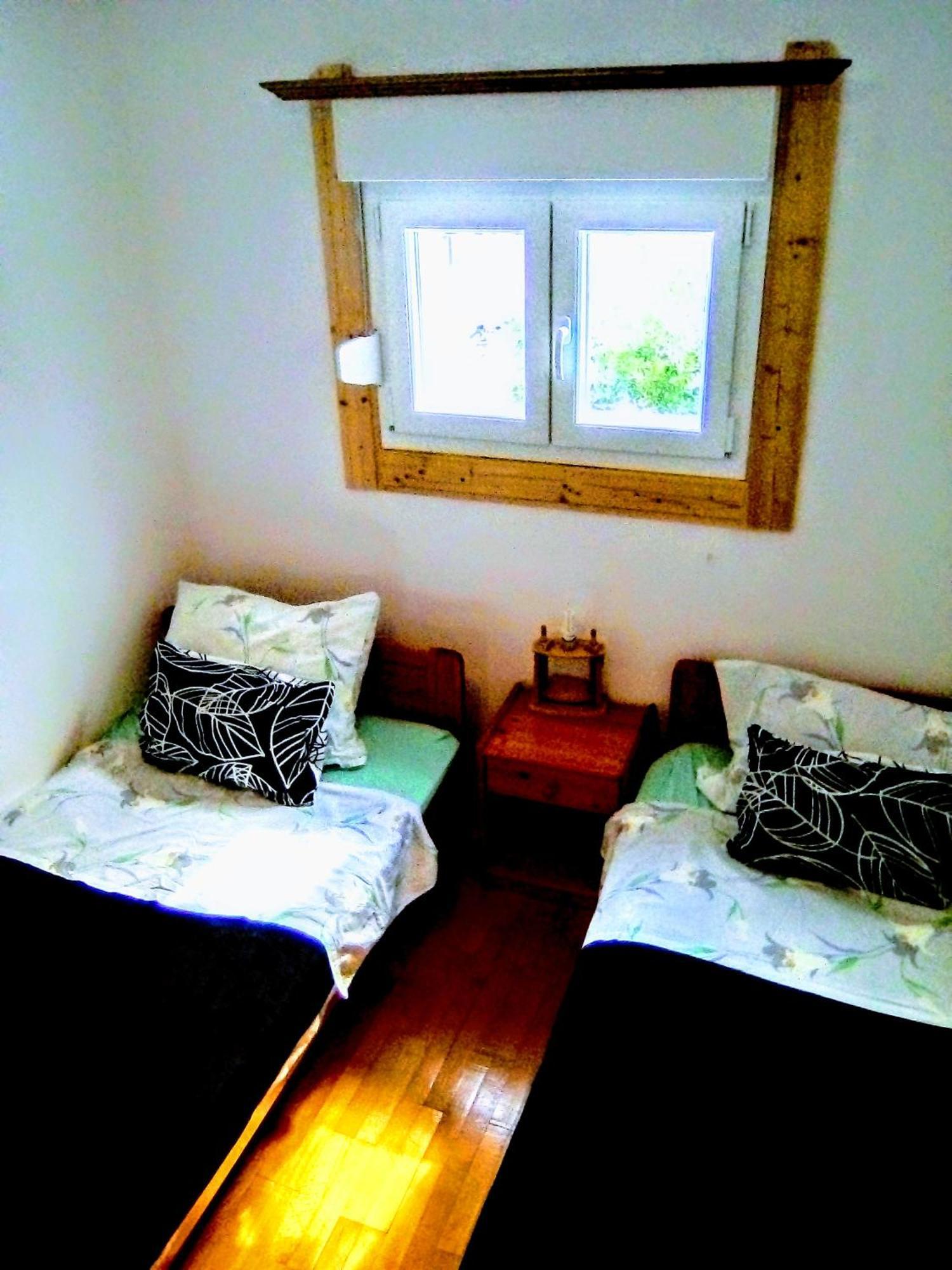 Apartment Ma'Re Supetar Buitenkant foto